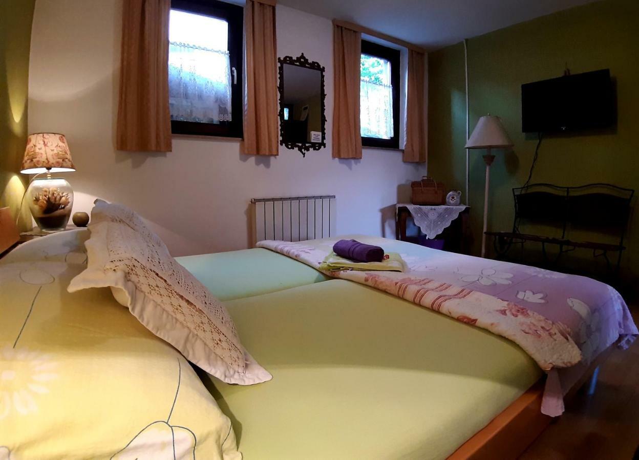 Hostel Pansion Lion Сараево Экстерьер фото