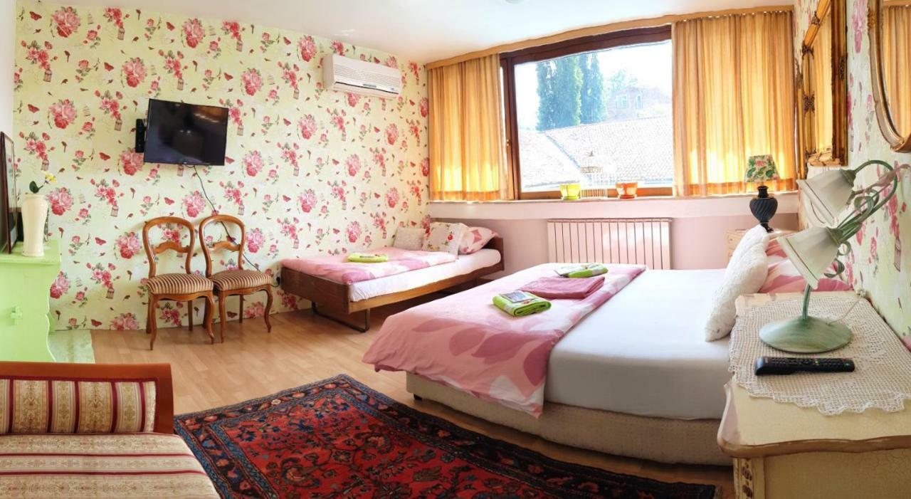 Hostel Pansion Lion Сараево Экстерьер фото