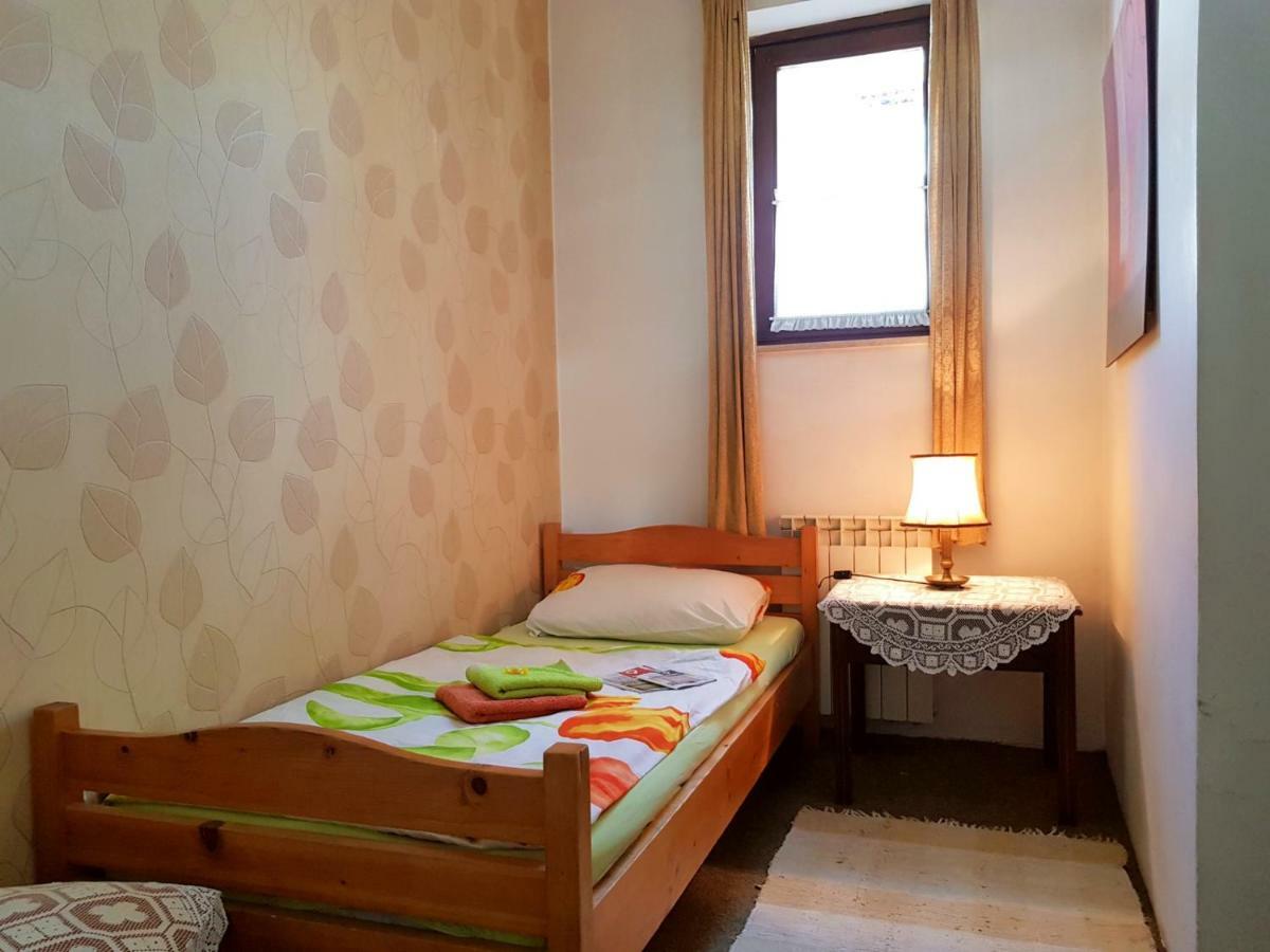 Hostel Pansion Lion Сараево Экстерьер фото