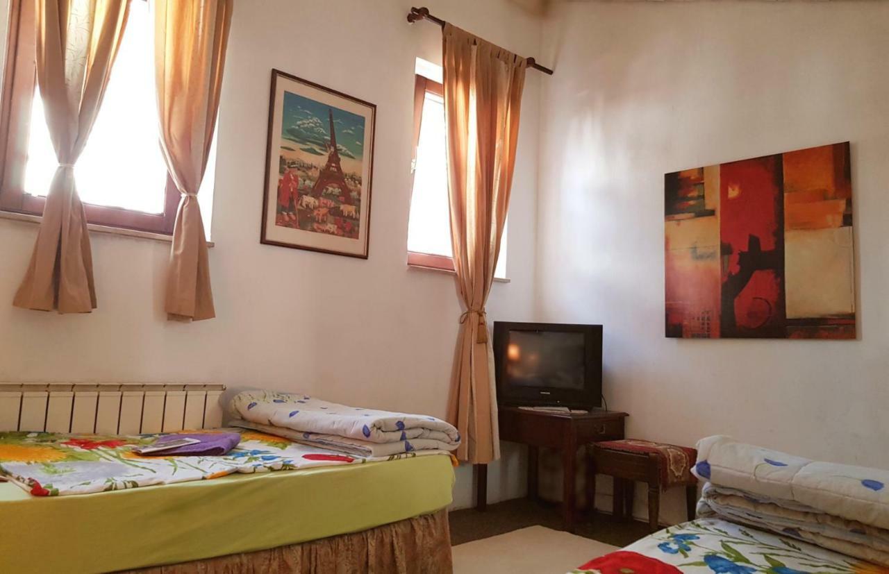 Hostel Pansion Lion Сараево Экстерьер фото
