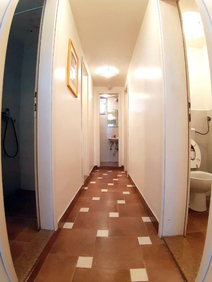 Hostel Pansion Lion Сараево Экстерьер фото